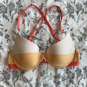 Victoria's Secret T-shirt Bra - 32C